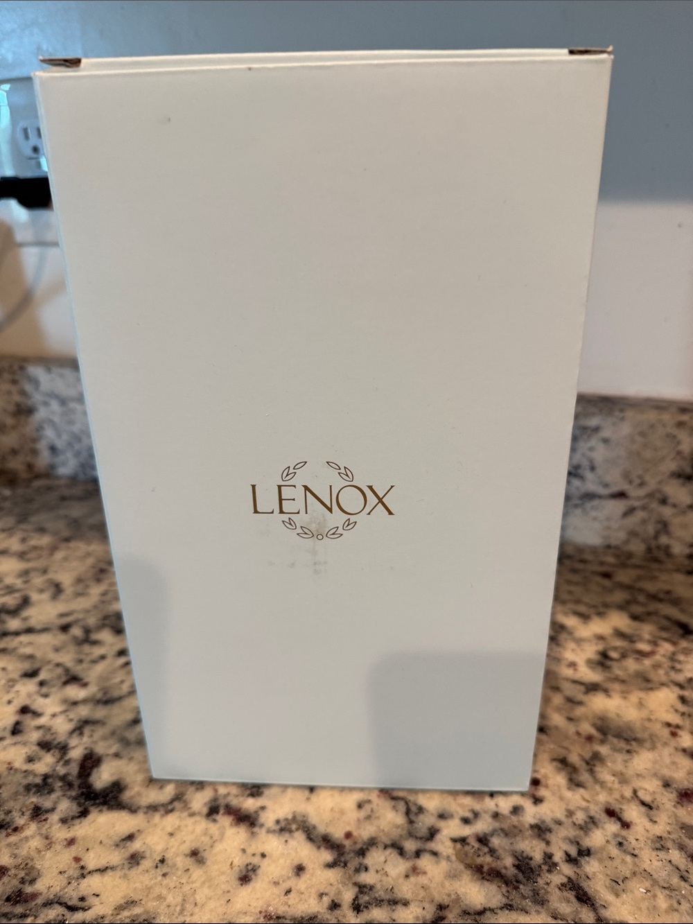 Lenox Disney Showcase Champagne flutes w/Gold Design and Mickey crystal emblem